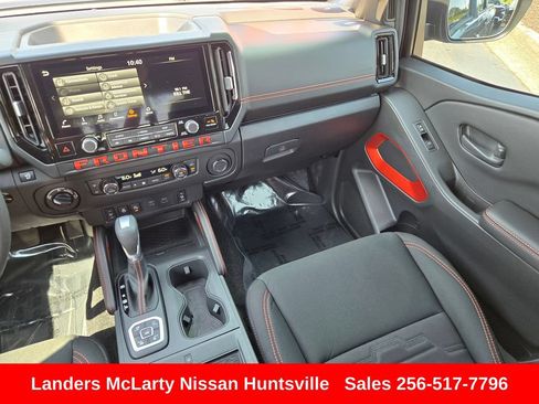 Used 2026 Nissan Frontier PRO-4X w/ Pro-4x Convenience Package AWD/4WD image 16