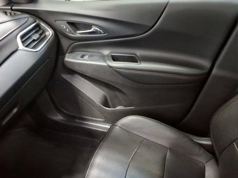 Used 2020 Chevrolet Equinox Premier AWD/4WD image 19