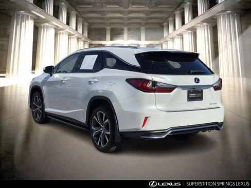 Certified 2022 Lexus RX 350L FWD w/ Premium Package image 7