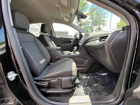Used 2023 Chevrolet Equinox LT FWD image 22