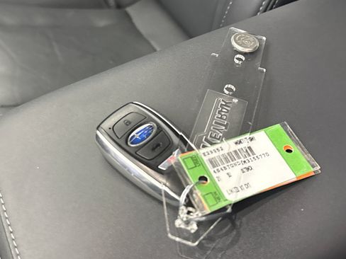 Used 2021 Subaru Outback Limited XT w/ Popular Package #2 AWD/4WD image 11