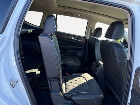 New 2026 Volkswagen Atlas SEL Premium R-Line image 18