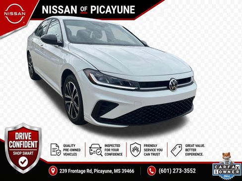 Used 2025 Volkswagen Jetta Sport FWD image 7