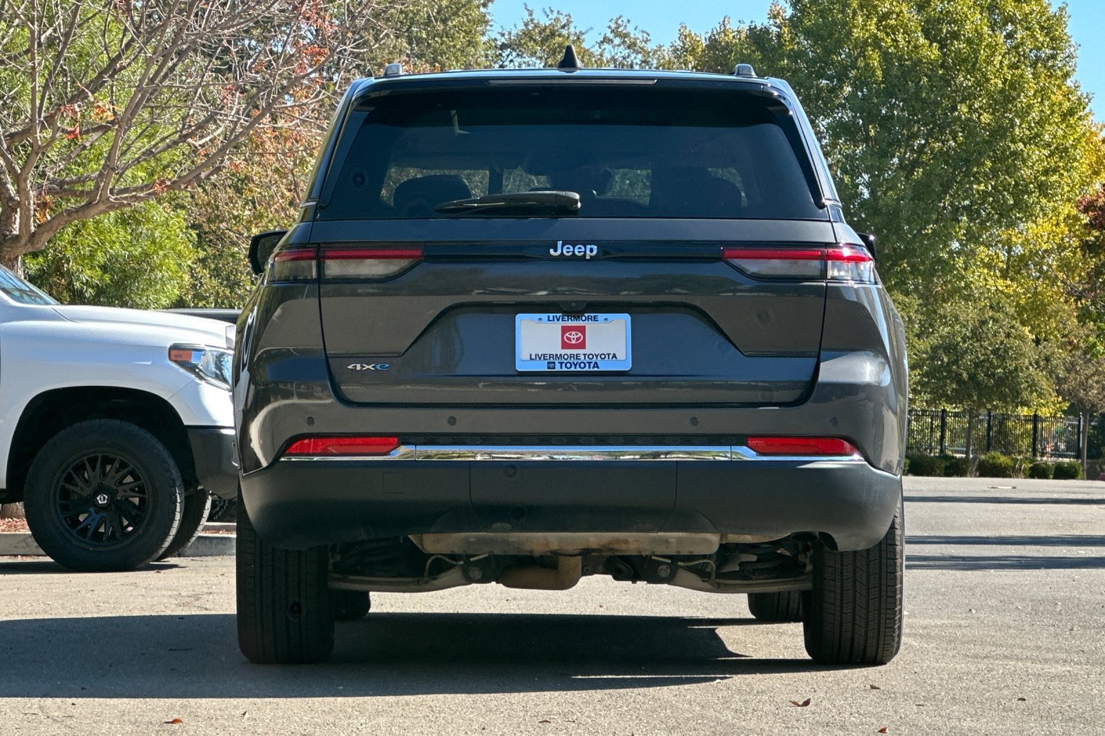 Used 2024 Jeep Grand Cherokee Limited 4xe AWD/4WD image 5