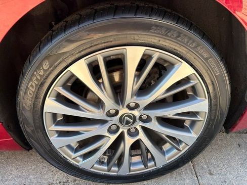 Used 2020 Lexus ES 350 w/ Premium Package FWD image 39