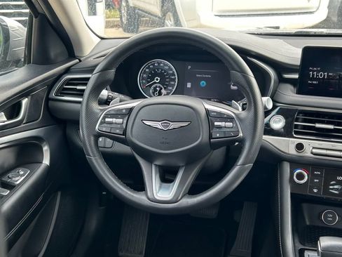 Used 2025 Genesis G70 2.5T RWD image 32