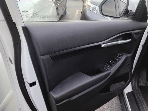 Used 2024 Kia Seltos LX AWD/4WD image 9