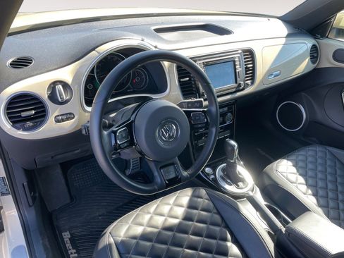 Used 2019 Volkswagen Beetle 2.0T Final Edition SEL FWD image 10
