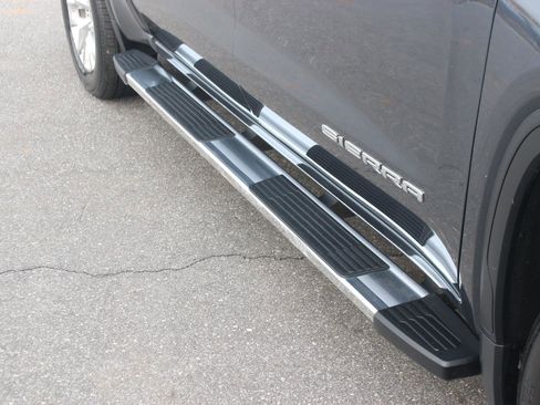 Used 2019 GMC Sierra 1500 SLT w/ SLT Premium Package AWD/4WD image 12