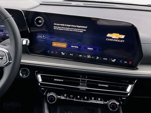 New 2026 Chevrolet Traverse LT w/ Driver Confidence Package image 7