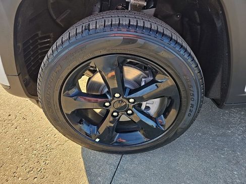 New 2025 Jeep Grand Cherokee L Limited w/ Luxury Tech Group II image 26