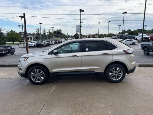 Used 2017 Ford Edge SEL AWD/4WD image 9