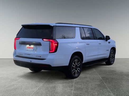 Used 2022 GMC Yukon XL AT4 image 5