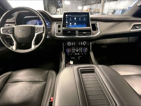 Used 2022 Chevrolet Tahoe Z71 w/ Luxury Package AWD/4WD image 14