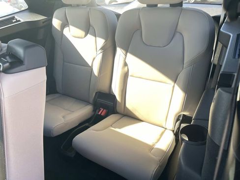 New 2026 Volvo XC90 B5 Plus image 19