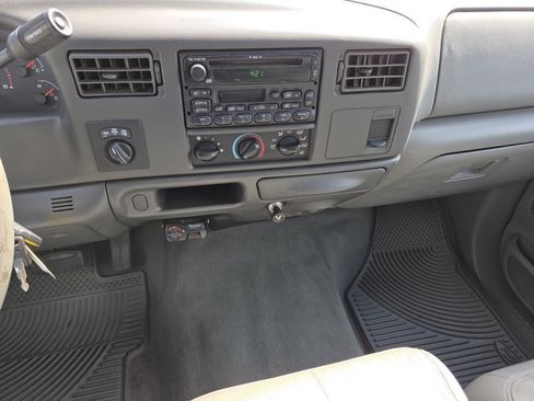 Used 2003 Ford F350 Lariat AWD/4WD image 29