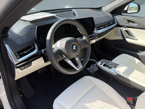 New 2027 BMW X2 xDrive28i AWD/4WD image 4
