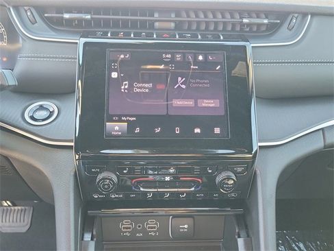 New 2025 Jeep Grand Cherokee L Altitude image 25