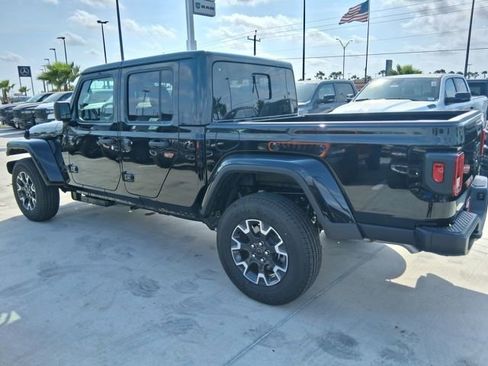 New 2026 Jeep Gladiator Sport image 6