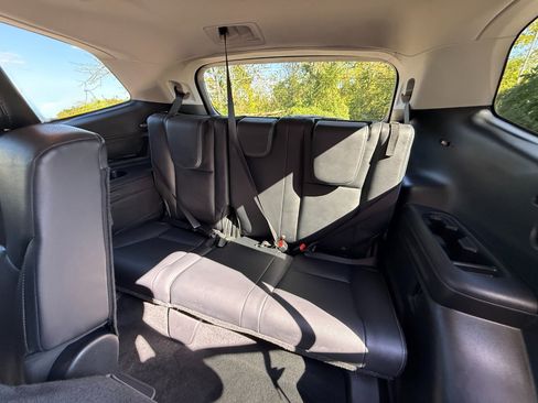 Used 2022 Subaru Ascent Limited image 27