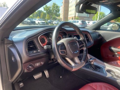 Used 2023 Dodge Challenger SRT Hellcat w/ Driver Convenience Group RWD image 19