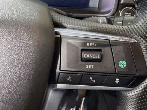 Used 2024 Mitsubishi Outlander SE Black Edition image 15