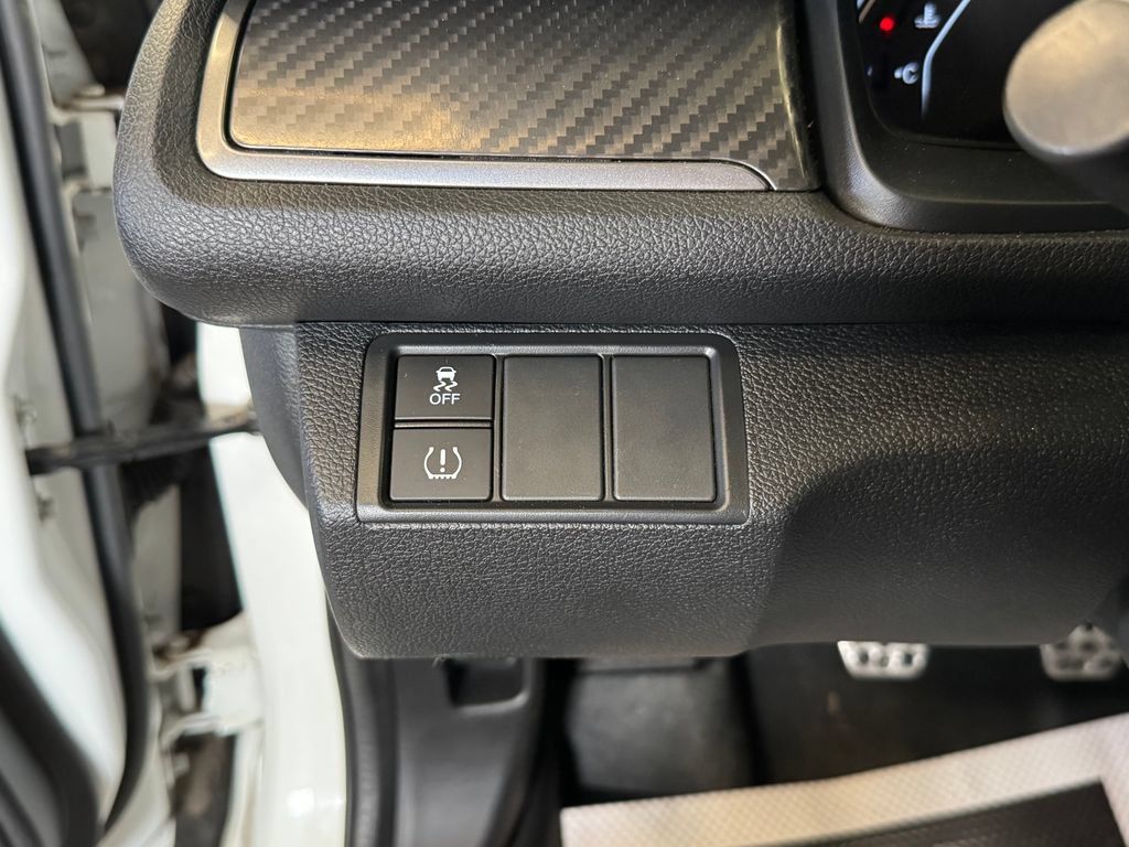 Used 2018 Honda Civic Sport image 18