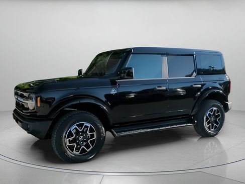 New 2026 Ford Bronco Outer Banks AWD/4WD image 14
