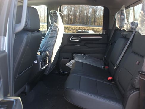 New 2026 GMC Sierra 2500 Denali w/ Denali Reserve Package image 12