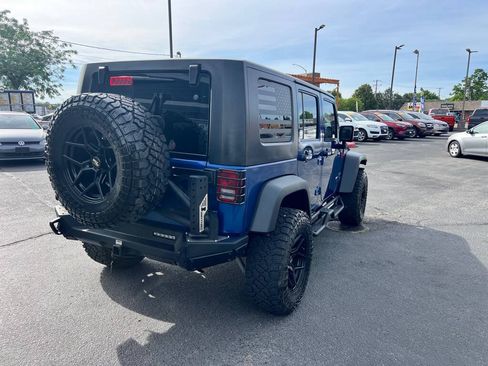 Used 2010 Jeep Wrangler Unlimited Sport AWD/4WD image 7