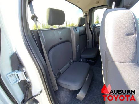 Used 2023 Nissan Frontier 4x4 King Cab image 17