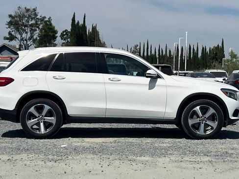 Used 2019 Mercedes-Benz GLC 300 image 9