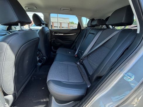 Used 2025 Kia Seltos S image 32