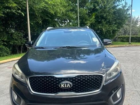 Used 2016 Kia Sorento EX AWD/4WD image 3