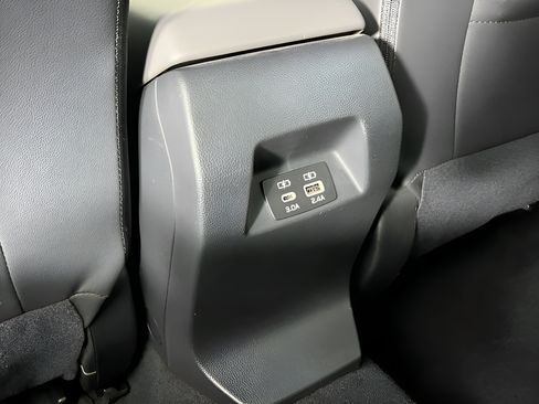 Used 2024 Subaru Crosstrek 2.0i Premium AWD/4WD image 25