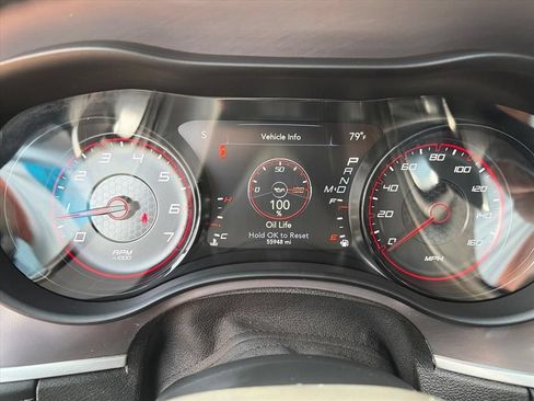 Used 2022 Dodge Charger R/T w/ Plus Group RWD image 9