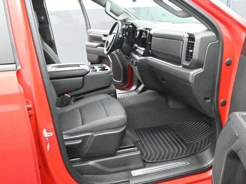 Used 2023 Chevrolet Silverado 1500 LT AWD/4WD image 15
