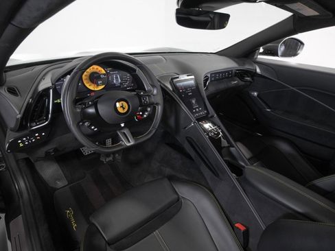 Used 2021 Ferrari Roma image 5