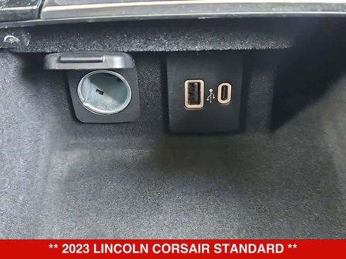 Used 2023 Lincoln Corsair FWD image 31