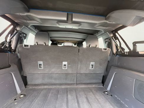 Used 2022 Ford Bronco Wildtrak image 16