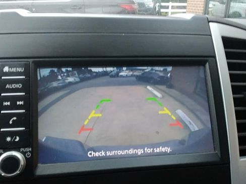 Used 2019 Nissan Frontier SV RWD image 18
