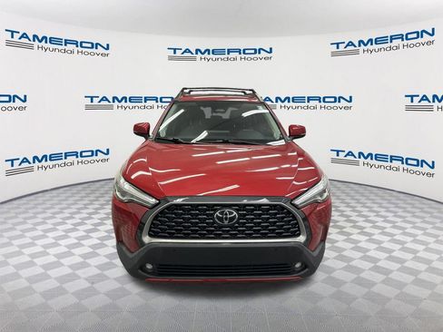 Used 2024 Toyota Corolla Cross XLE FWD image 8