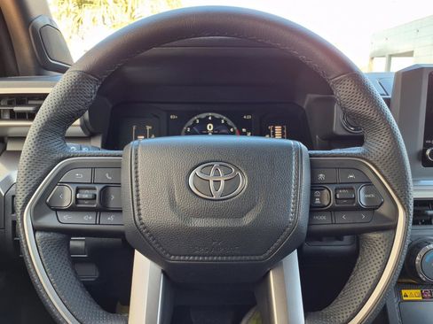 Used 2025 Toyota Tacoma SR5 w/ SR5 Upgrade Package image 20