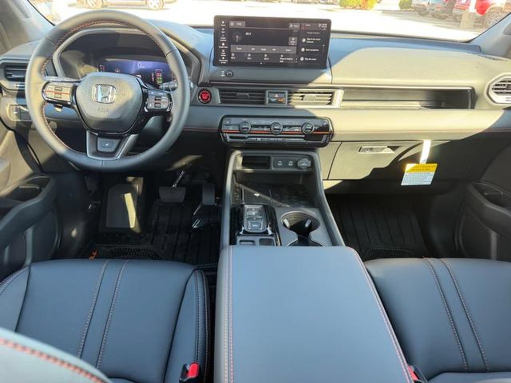 New 2026 Honda Pilot TrailSport image 13