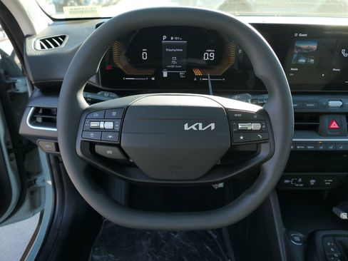 New 2026 Kia K4 LXS image 12