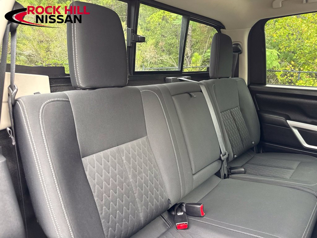 Used 2019 Nissan Titan SV AWD/4WD image 31