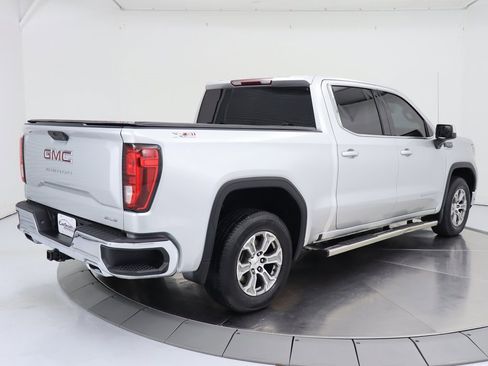 Used 2020 GMC Sierra 1500 SLE w/ SLE Value Package image 5