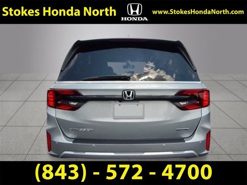 New 2026 Honda Odyssey Touring image 5