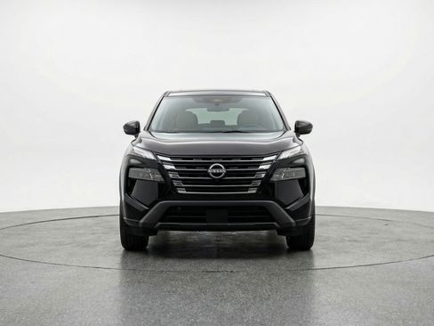 Used 2025 Nissan Rogue SV AWD/4WD image 2