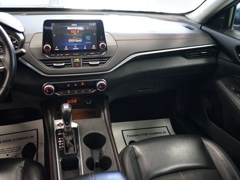Used 2021 Nissan Altima 2.5 SR FWD image 10